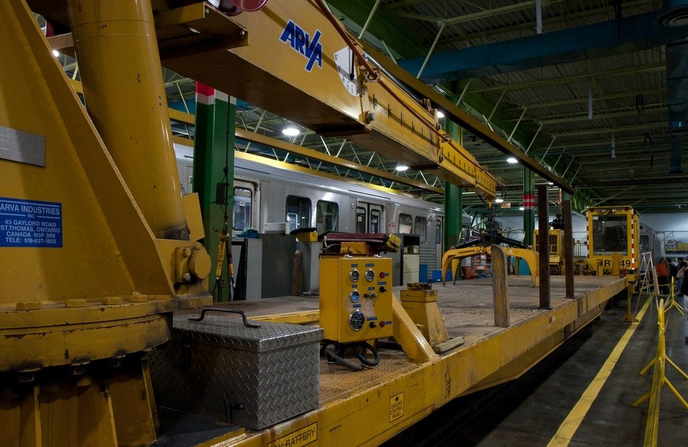 SEN Heavy Duty Double Girder Cranes at Industrial Equipment Repair and Overhaul Facility